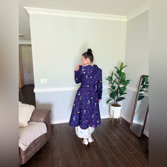 Elegant Purple Floral Dress - Picture 8 of 9